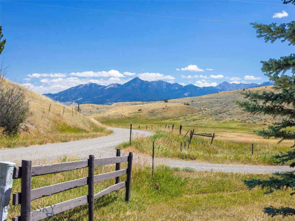 403 Fleshman Creek Road, Livingston, Montana