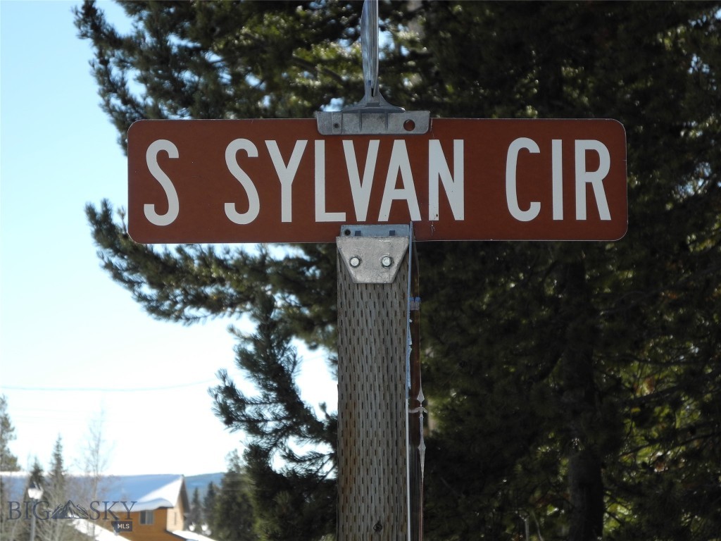 605 Sylvan, West Yellowstone