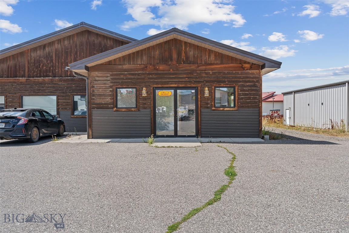 7675 Shedhorn Drive B, Bozeman