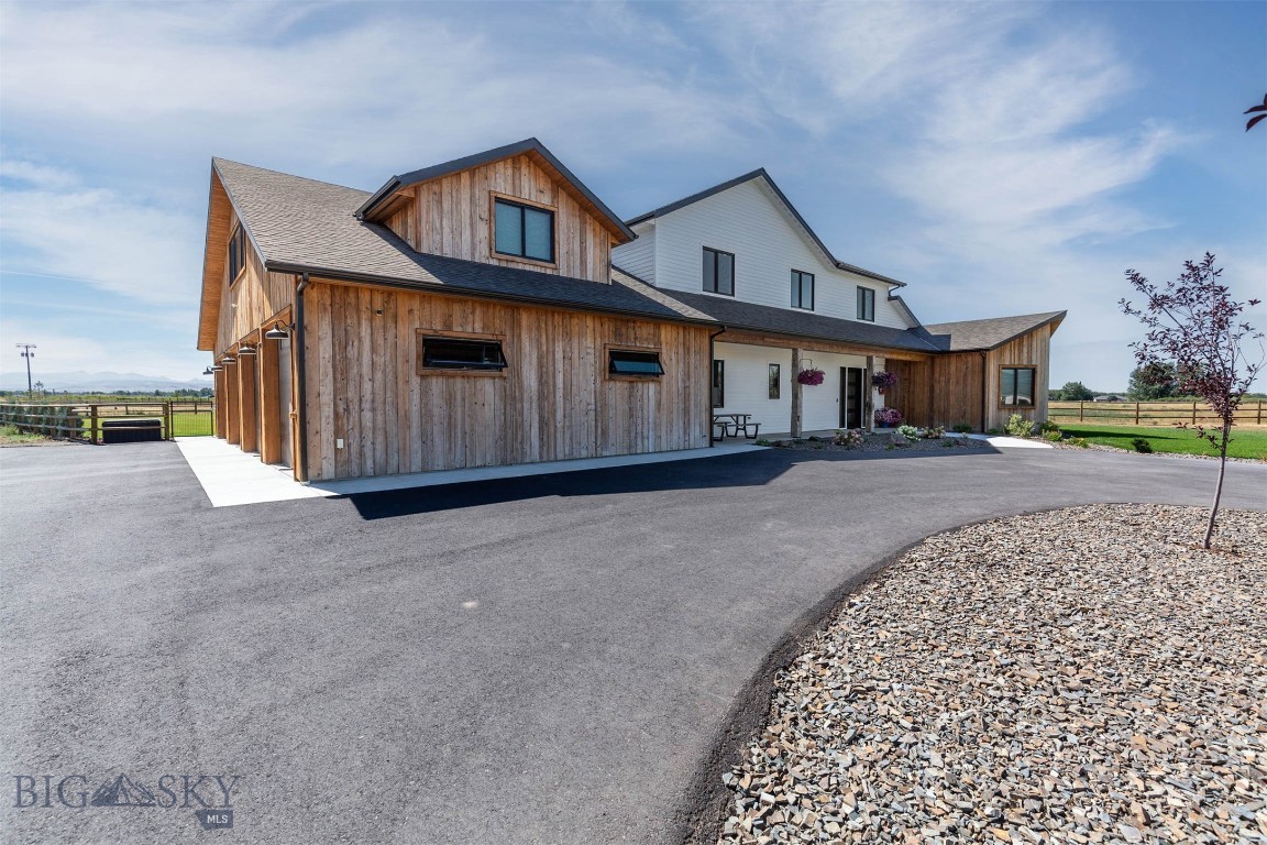 24 Green Meadow Way, Belgrade, Montana