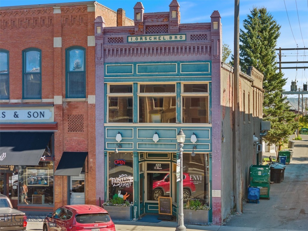 122 N Main Street, Livingston, Montana