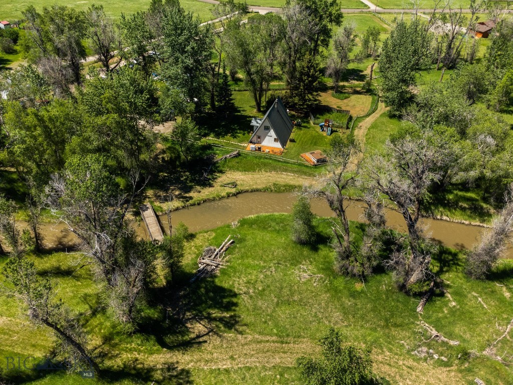 1689 Stagecoach Trail, Manhattan, Montana