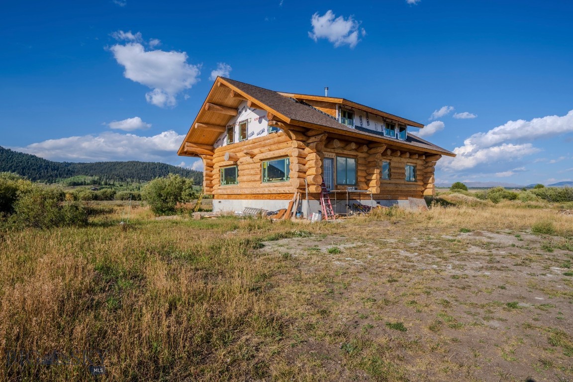 521 Heron Drive, West Yellowstone