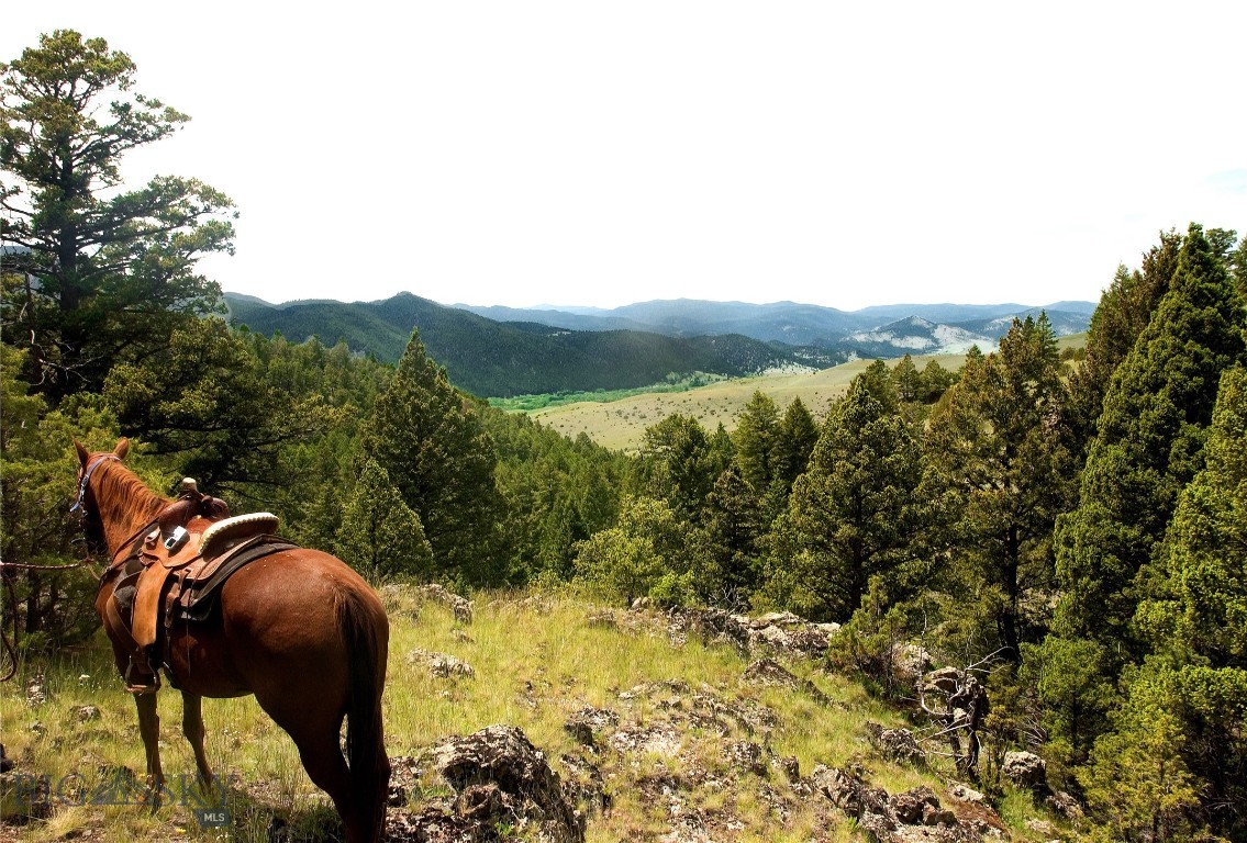 902 Lower Valley Road, Boulder, Montana