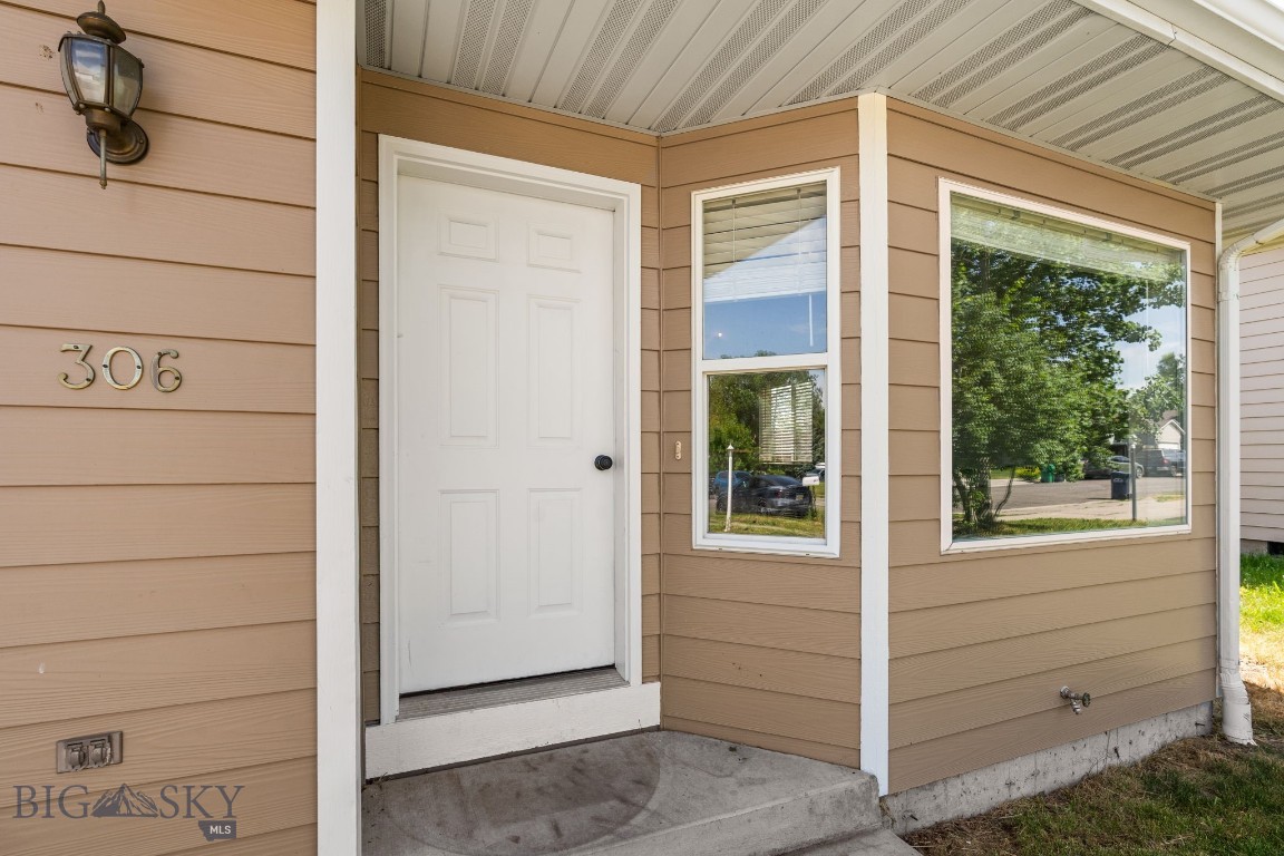 306 Golden Valley Drive, Bozeman