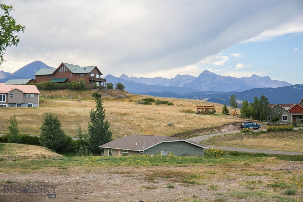 NHN High Ground Avenue, Livingston, Montana